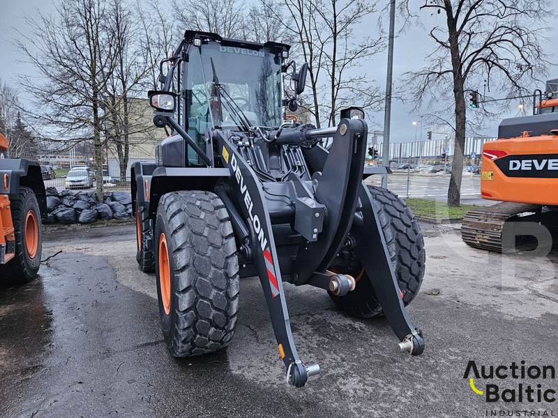 Develon DL250 - Ελαστιχοφόρος φορτωτής: φωτογραφία 3 Develon DL250 - Ελαστιχοφόρος φορτωτής: φωτογραφία 3
