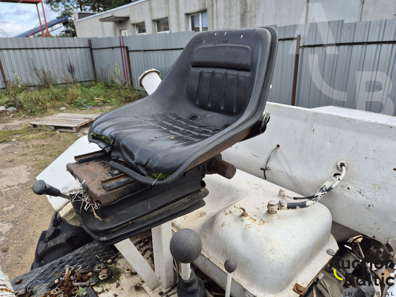 Ei Attachments 09.NH.2750 - Γκρέιντερ: φωτογραφία 5 Ei Attachments 09.NH.2750 - Γκρέιντερ: φωτογραφία 5