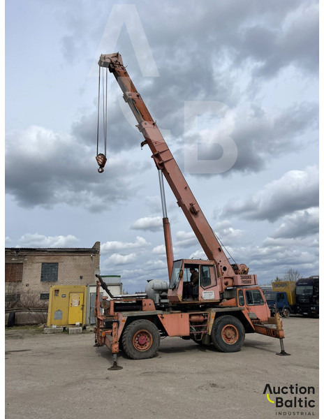 Grove AT 633 B - Γερανός παπαγάλος: φωτογραφία 4 Grove AT 633 B - Γερανός παπαγάλος: φωτογραφία 4