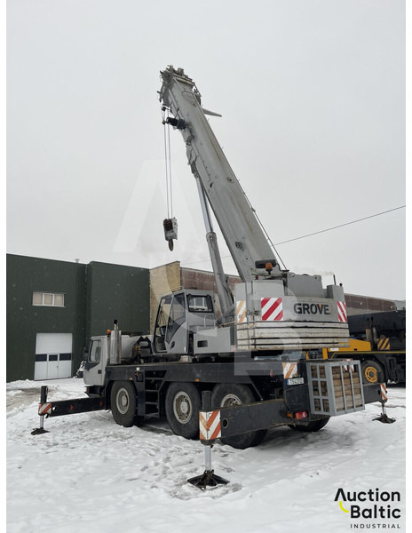 Grove GMK 3055 - Γερανός παπαγάλος: φωτογραφία 5 Grove GMK 3055 - Γερανός παπαγάλος: φωτογραφία 5