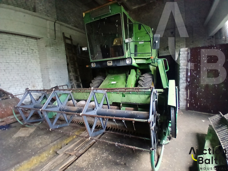 John Deere 1055 - Θεριζοαλωνιστική μηχανή: φωτογραφία 4 John Deere 1055 - Θεριζοαλωνιστική μηχανή: φωτογραφία 4