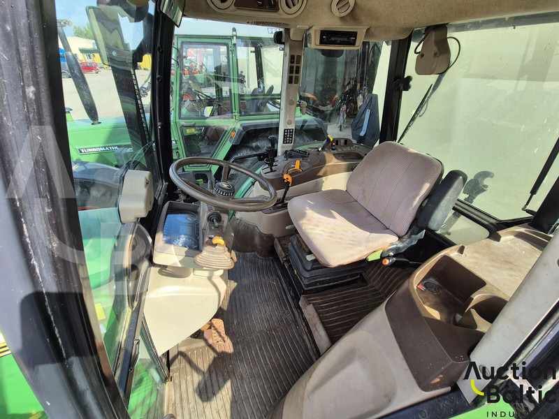 John Deere 5820 - Τρακτέρ: φωτογραφία 5 John Deere 5820 - Τρακτέρ: φωτογραφία 5