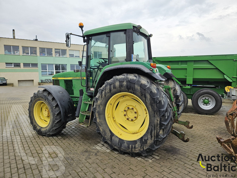 John Deere 6810 - Τρακτέρ: φωτογραφία 3 John Deere 6810 - Τρακτέρ: φωτογραφία 3
