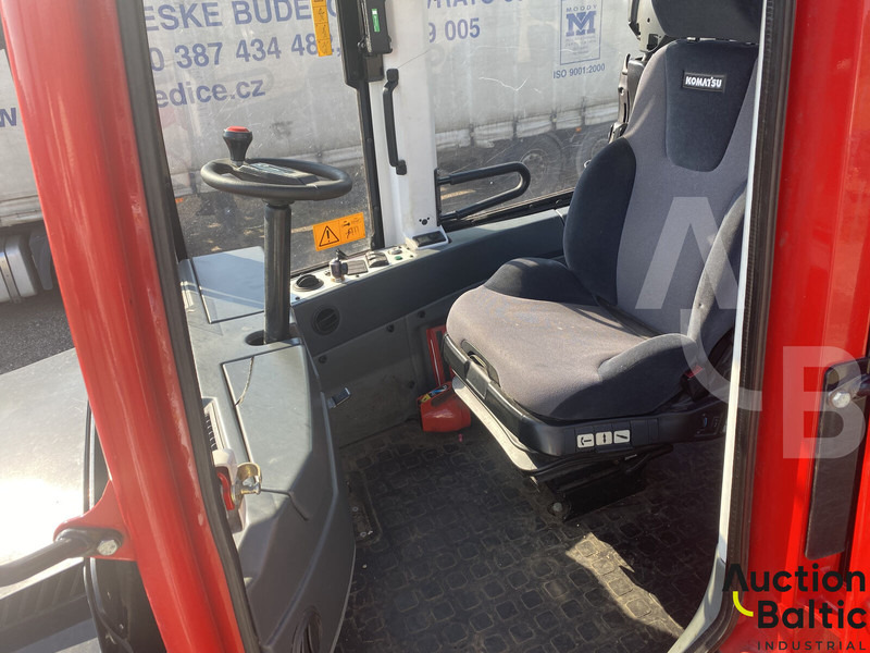 Komatsu 895 - Δασική ρυμούλκα: φωτογραφία 5 Komatsu 895 - Δασική ρυμούλκα: φωτογραφία 5