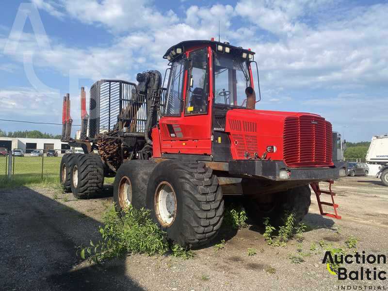Komatsu 895 - Δασική ρυμούλκα: φωτογραφία 1 Komatsu 895 - Δασική ρυμούλκα: φωτογραφία 1