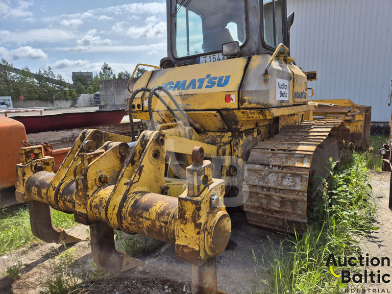 Komatsu D61EX-15 - Μπουλντόζα: φωτογραφία 3 Komatsu D61EX-15 - Μπουλντόζα: φωτογραφία 3
