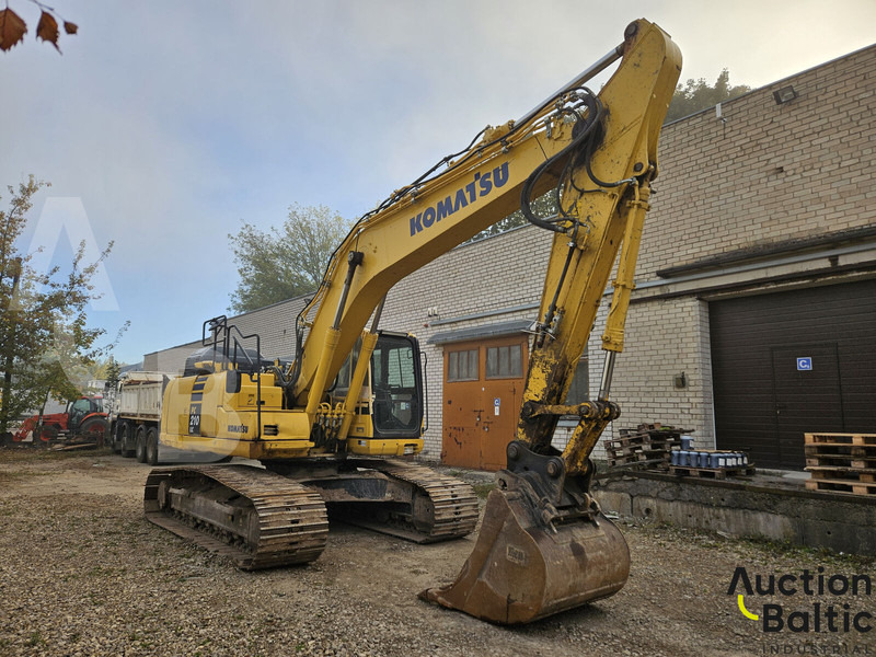 Komatsu PC210LC-11 - Ερπυστριοφόρος εκσκαφέας: φωτογραφία 2 Komatsu PC210LC-11 - Ερπυστριοφόρος εκσκαφέας: φωτογραφία 2