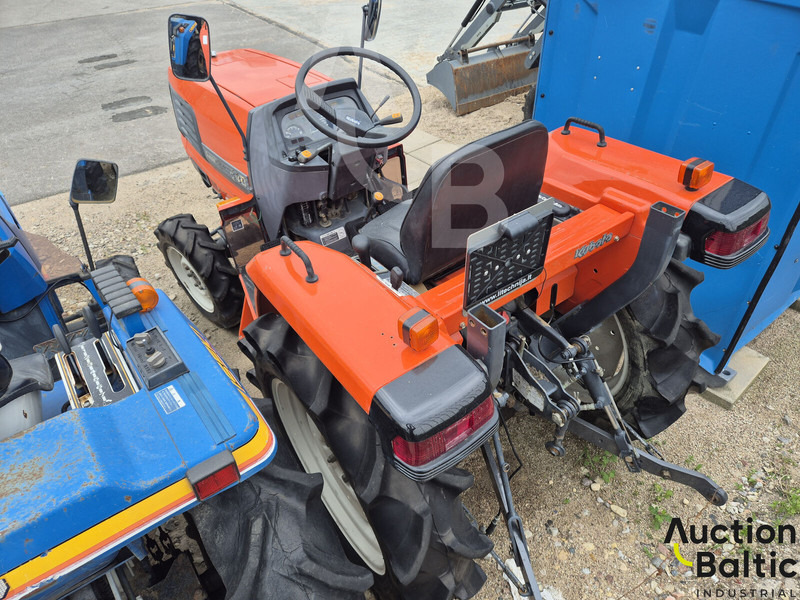 Kubota GL 240 - Τρακτέρ: φωτογραφία 3 Kubota GL 240 - Τρακτέρ: φωτογραφία 3