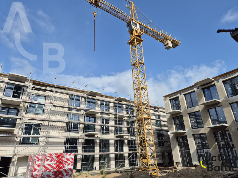 Liebherr 112 ECH - Πυργογερανός: φωτογραφία 4 Liebherr 112 ECH - Πυργογερανός: φωτογραφία 4