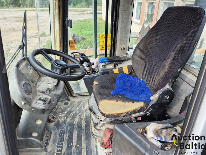 Liebherr L 538 - Ελαστιχοφόρος φορτωτής: φωτογραφία 5 Liebherr L 538 - Ελαστιχοφόρος φορτωτής: φωτογραφία 5