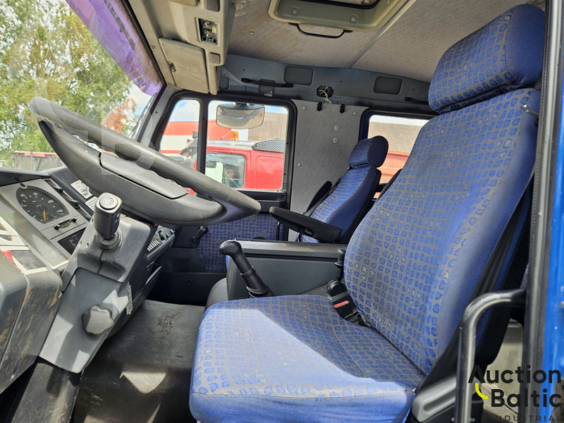 MAN 18.225 - Φορτηγό σασί: φωτογραφία 5 MAN 18.225 - Φορτηγό σασί: φωτογραφία 5