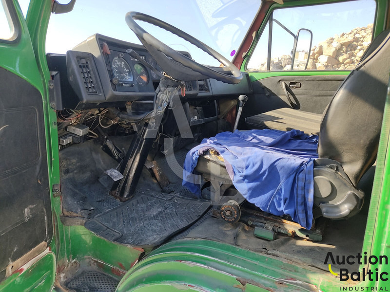 MAN 8.136 - Φορτηγό βυτιοφόρο: φωτογραφία 5 MAN 8.136 - Φορτηγό βυτιοφόρο: φωτογραφία 5