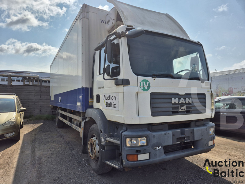MAN TGM18.240 - Φορτηγό κόφα: φωτογραφία 2 MAN TGM18.240 - Φορτηγό κόφα: φωτογραφία 2