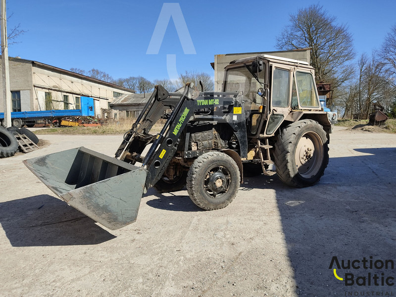 MTZ Belarus MTZ 82 - Τρακτέρ: φωτογραφία 1 MTZ Belarus MTZ 82 - Τρακτέρ: φωτογραφία 1