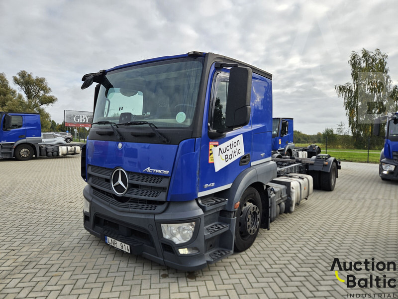 Mercedes-Benz Actros 1843 - Φορτηγό σασί: φωτογραφία 2 Mercedes-Benz Actros 1843 - Φορτηγό σασί: φωτογραφία 2