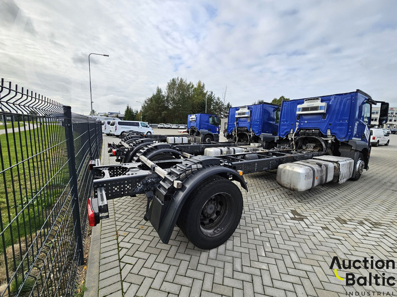 Mercedes-Benz Actros 1843 - Φορτηγό σασί: φωτογραφία 4 Mercedes-Benz Actros 1843 - Φορτηγό σασί: φωτογραφία 4