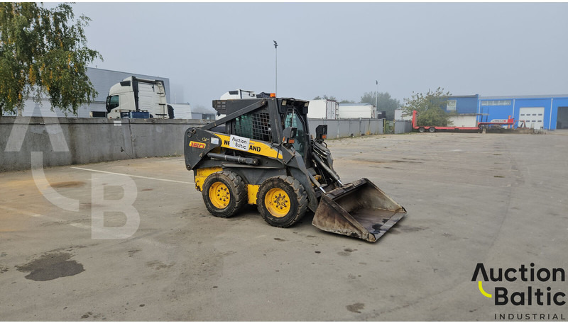 New Holland LS 160 - Φορτωτής πλάγιας ολίσθησης: φωτογραφία 2 New Holland LS 160 - Φορτωτής πλάγιας ολίσθησης: φωτογραφία 2