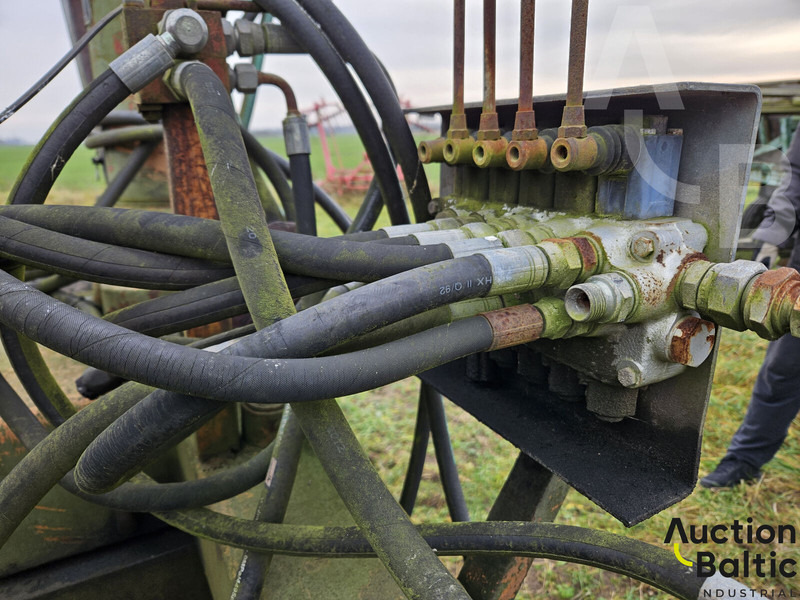 SLMA 1102 - Ρυμούλκα ανατρεπόμενο: φωτογραφία 5 SLMA 1102 - Ρυμούλκα ανατρεπόμενο: φωτογραφία 5