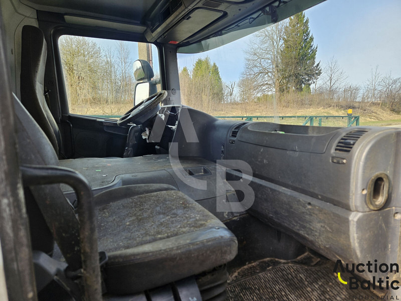 Φορτηγό βυτιοφόρο για τη μεταφορά γάλακτος Scania P 230: φωτογραφία 6