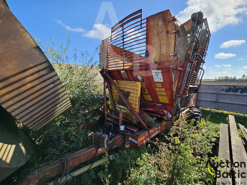 TIM Sugar beet harvester - Θεριζοαλωνιστική μηχανή: φωτογραφία 4 TIM Sugar beet harvester - Θεριζοαλωνιστική μηχανή: φωτογραφία 4