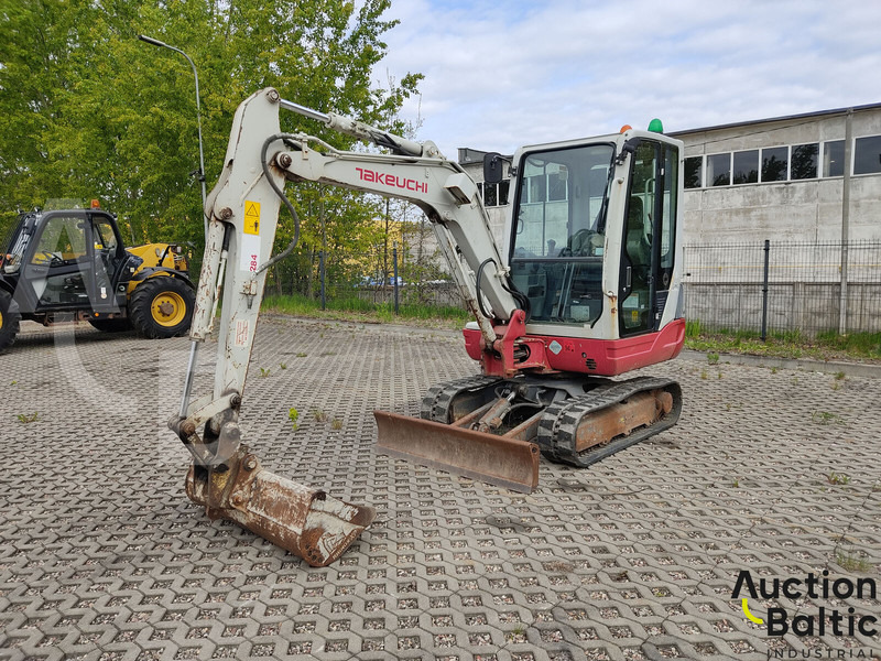 Takeuchi TB228 - Μίνι εκσκαφέας: φωτογραφία 1 Takeuchi TB228 - Μίνι εκσκαφέας: φωτογραφία 1
