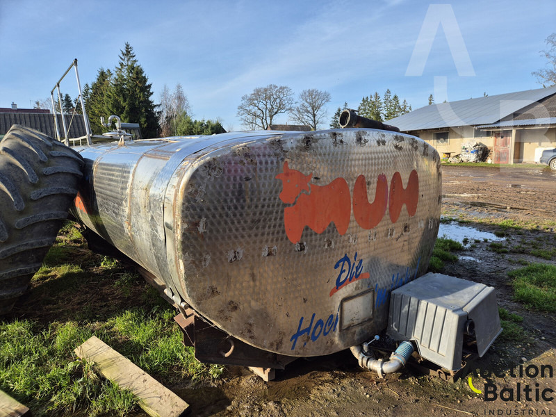 Tank - Φορτηγό βυτιοφόρο: φωτογραφία 2 Tank - Φορτηγό βυτιοφόρο: φωτογραφία 2