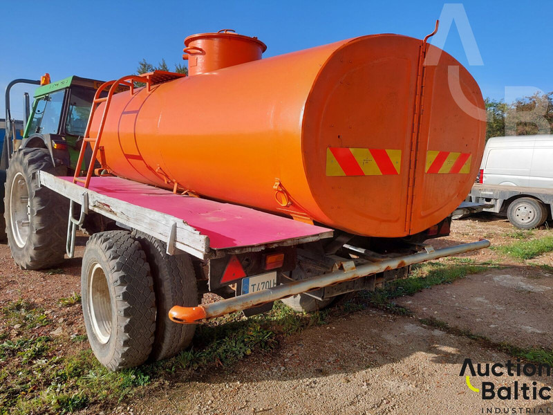 Trailer for transporting and watering water - Ρυμούλκα βυτίο: φωτογραφία 4 Trailer for transporting and watering water - Ρυμούλκα βυτίο: φωτογραφία 4