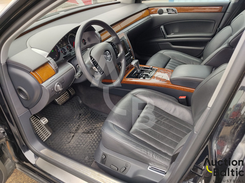 Volkswagen Phaeton - Αυτοκίνητο: φωτογραφία 5 Volkswagen Phaeton - Αυτοκίνητο: φωτογραφία 5