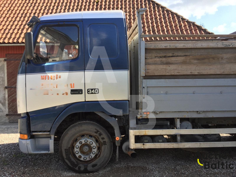 Volvo FH12 - Φορτηγό με ανοιχτή καρότσα: φωτογραφία 5 Volvo FH12 - Φορτηγό με ανοιχτή καρότσα: φωτογραφία 5