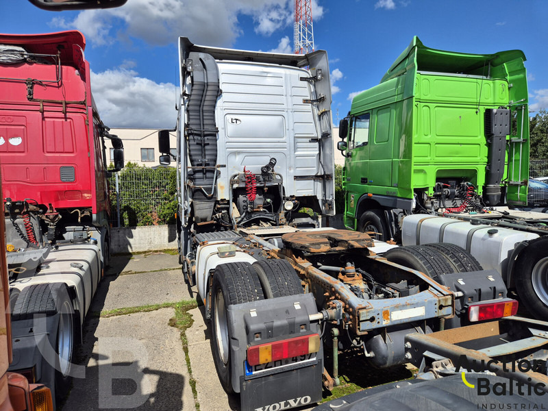 Volvo FH12 - Τράκτορας: φωτογραφία 4 Volvo FH12 - Τράκτορας: φωτογραφία 4