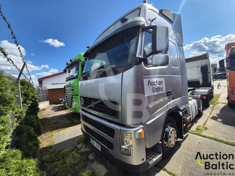 Volvo FH12 - Τράκτορας: φωτογραφία 1 Volvo FH12 - Τράκτορας: φωτογραφία 1