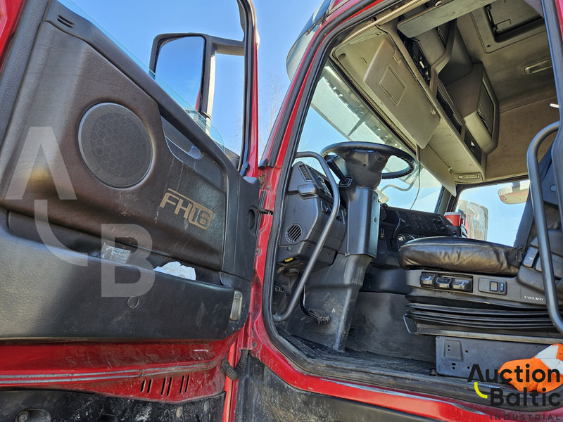 Volvo FH16 - Δασική ρυμούλκα: φωτογραφία 5 Volvo FH16 - Δασική ρυμούλκα: φωτογραφία 5