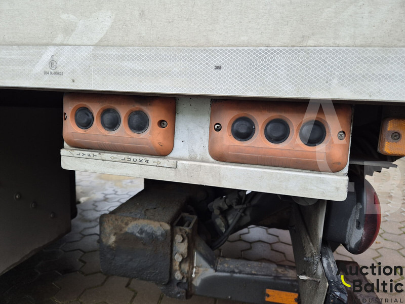 Φορτηγό κόφα Volvo FL240: φωτογραφία 13