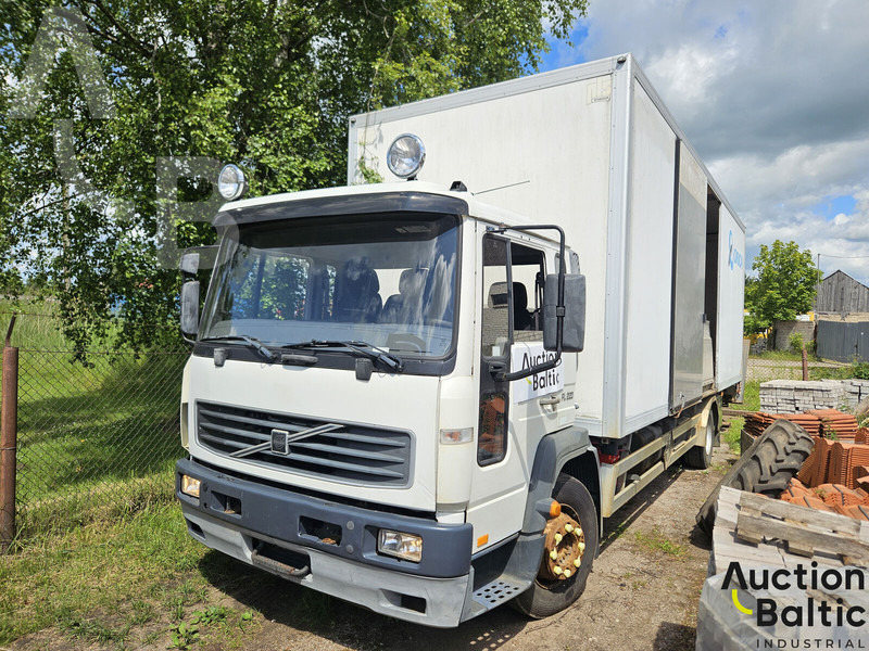Volvo FL615 - Φορτηγό κόφα: φωτογραφία 1 Volvo FL615 - Φορτηγό κόφα: φωτογραφία 1