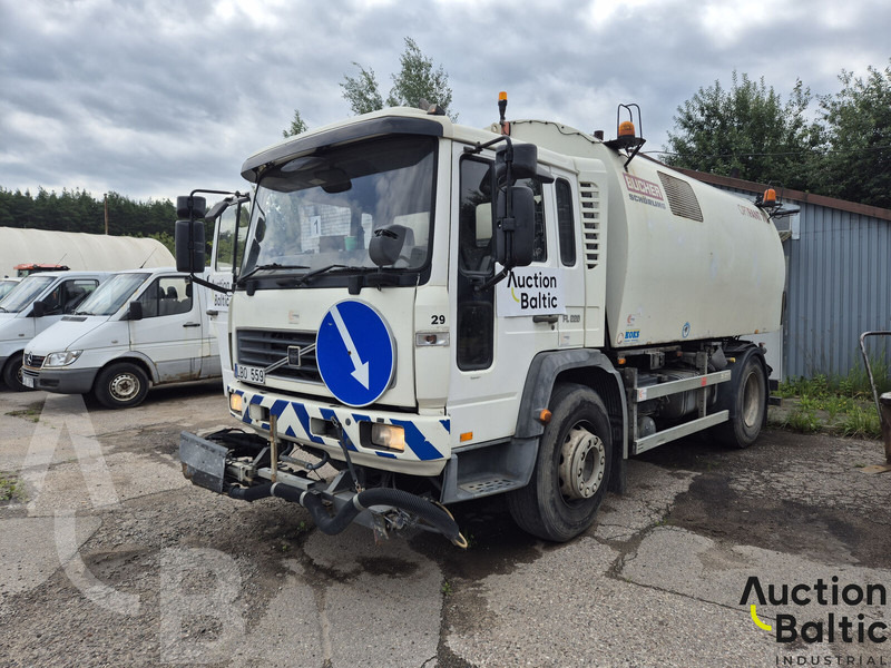 Volvo FL618 - Σάρωθρο δρόμων: φωτογραφία 2 Volvo FL618 - Σάρωθρο δρόμων: φωτογραφία 2