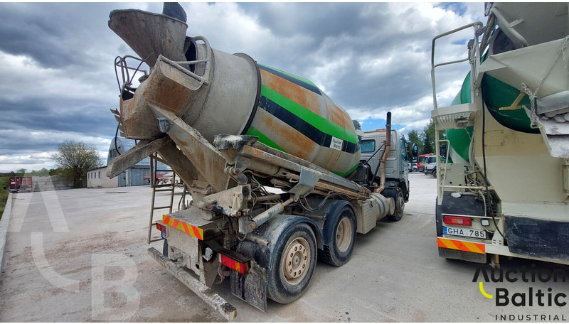 Volvo FM12 - Μπετονιέρα φορτηγό: φωτογραφία 4 Volvo FM12 - Μπετονιέρα φορτηγό: φωτογραφία 4