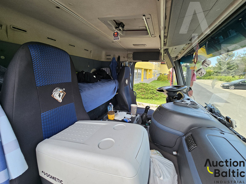 Volvo FM440 - Φορτηγό αυτοκινητάμαξα: φωτογραφία 5 Volvo FM440 - Φορτηγό αυτοκινητάμαξα: φωτογραφία 5