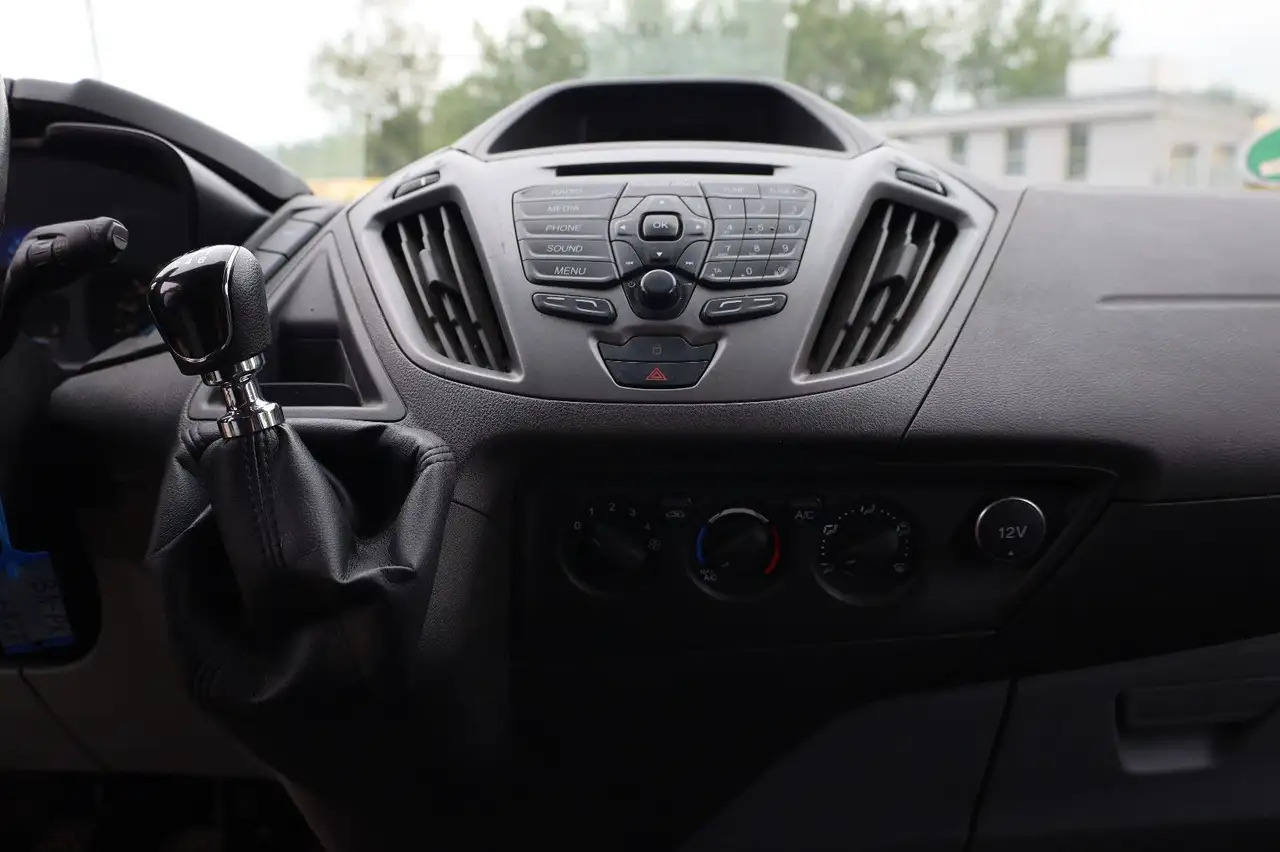 Βαν Ford Transit Custom Kasten/Flügeltüren: φωτογραφία 13