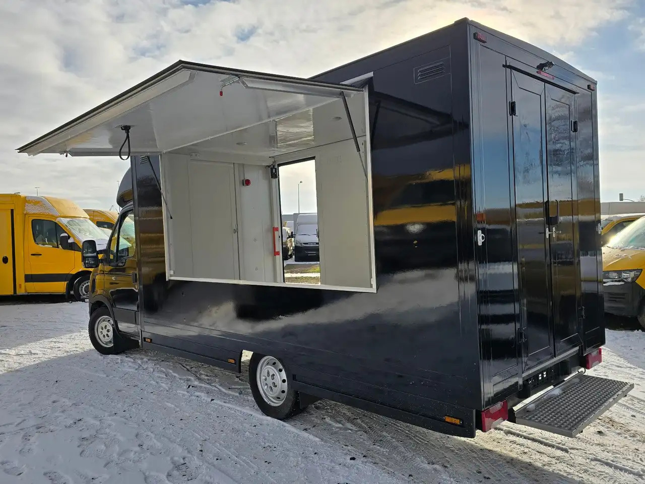 Iveco IS35SI2AA/ FOODTRUCK/Daily - Αυτοκινούμενη καντίνα: φωτογραφία 1 Iveco IS35SI2AA/ FOODTRUCK/Daily - Αυτοκινούμενη καντίνα: φωτογραφία 1