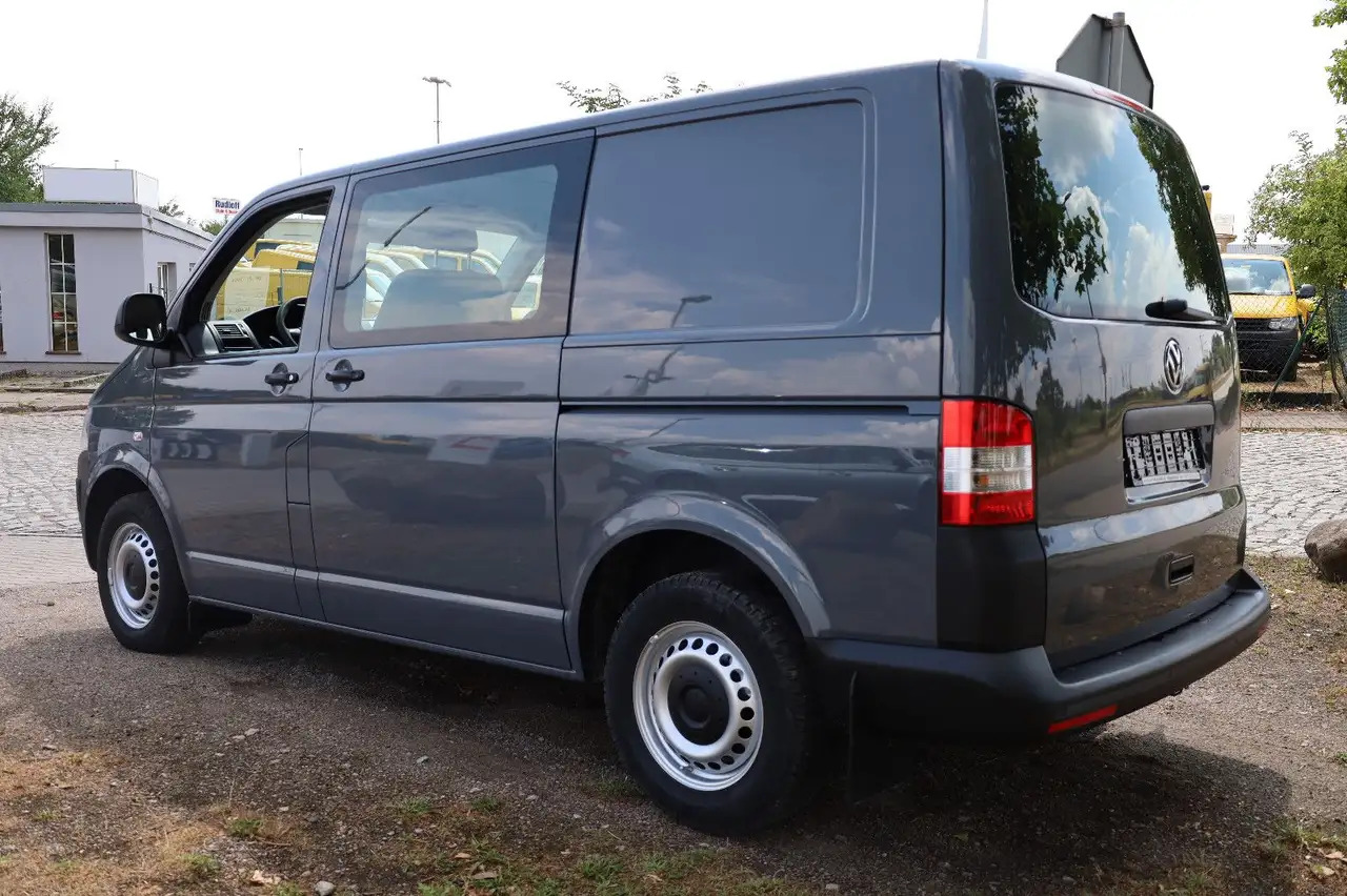 Volkswagen T5 Transporter Kasten-Kombi 2.0 TDI/EU5/5-Sitze - Αυτοκίνητο: φωτογραφία 4 Volkswagen T5 Transporter Kasten-Kombi 2.0 TDI/EU5/5-Sitze - Αυτοκίνητο: φωτογραφία 4