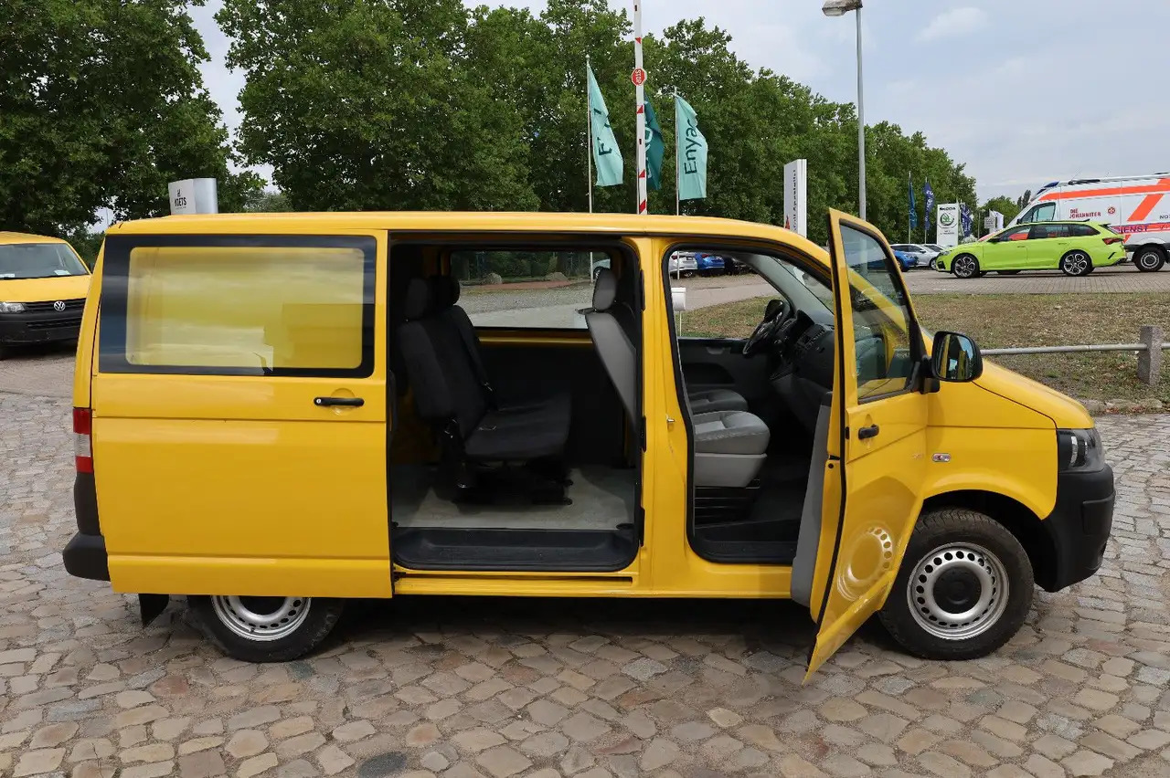 Volkswagen T5 Transporter Kasten-Kombi 2.0 TDI/EU5/5-Sitze - Αυτοκίνητο: φωτογραφία 2 Volkswagen T5 Transporter Kasten-Kombi 2.0 TDI/EU5/5-Sitze - Αυτοκίνητο: φωτογραφία 2