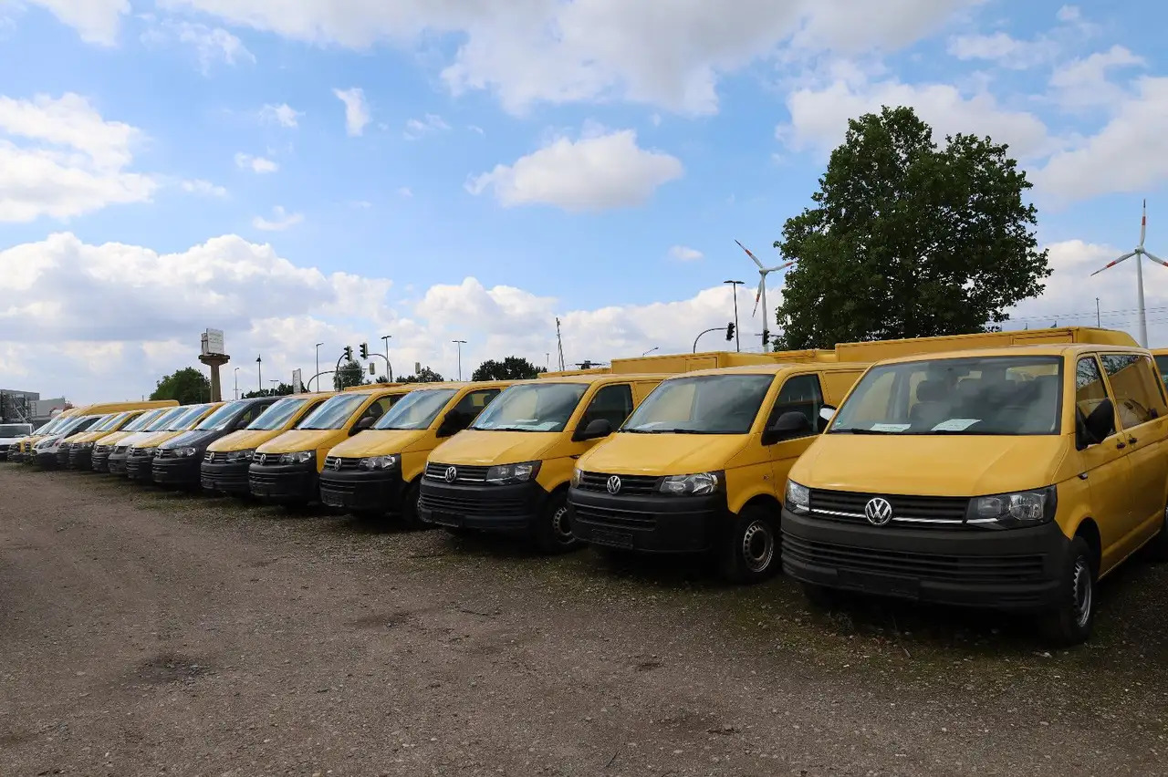 Volkswagen T5 Transporter Kasten-Kombi 2.0 TDI/EU5/5-Sitze - Διπλοκάμπινο ελαφρύ επαγγελματικό: φωτογραφία 4 Volkswagen T5 Transporter Kasten-Kombi 2.0 TDI/EU5/5-Sitze - Διπλοκάμπινο ελαφρύ επαγγελματικό: φωτογραφία 4