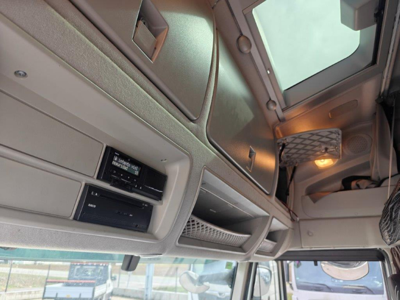 Μίσθωση IVECO Stralis AS440S46T/PLNG Intarder Klima Luftfeder ZV IVECO Stralis AS440S46T/PLNG Intarder Klima Luftfeder ZV: φωτογραφία 10 Μίσθωση IVECO Stralis AS440S46T/PLNG Intarder Klima Luftfeder ZV IVECO Stralis AS440S46T/PLNG Intarder Klima Luftfeder ZV: φωτογραφία 10