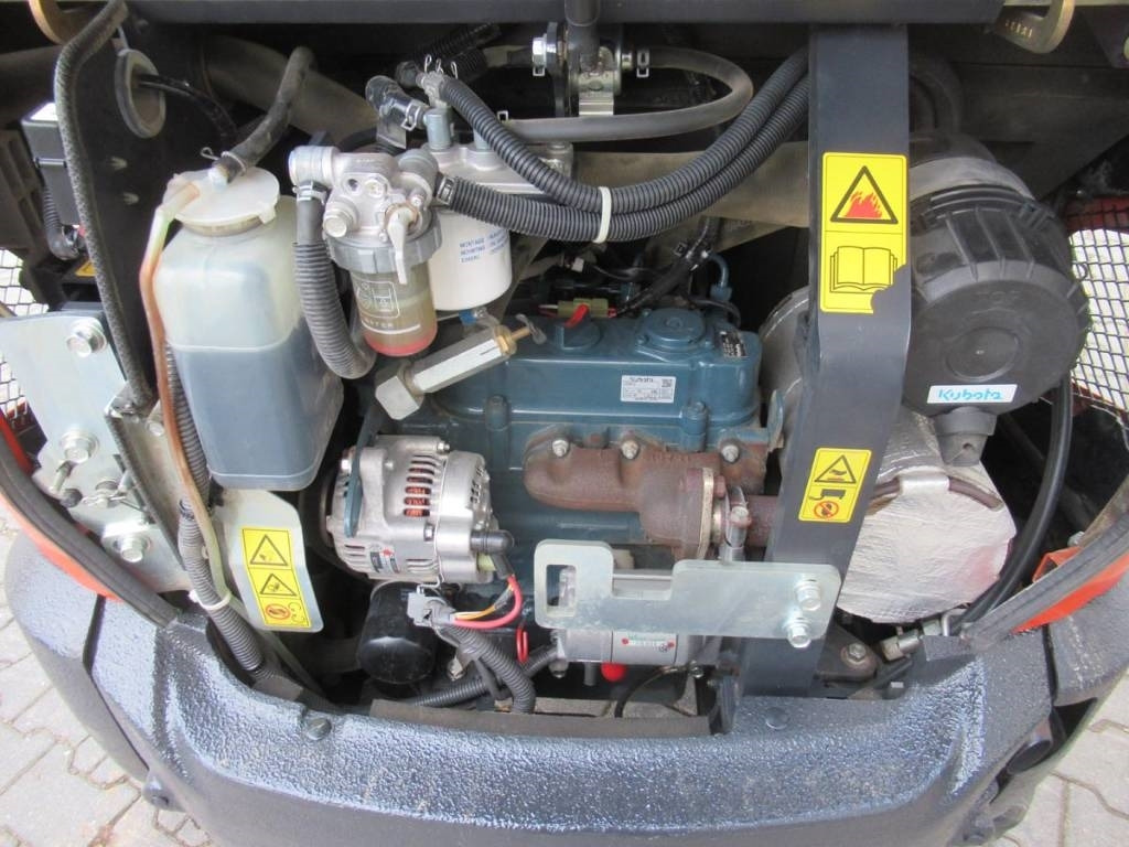 Kubota KX019-4 Löffelpacket - Μίνι εκσκαφέας: φωτογραφία 4 Kubota KX019-4 Löffelpacket - Μίνι εκσκαφέας: φωτογραφία 4