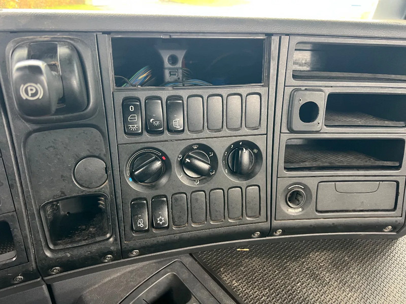 Φορτηγό φόρτωσης γάντζου Scania P420 Belgian truck**205.000km**Retarder full steel**: φωτογραφία 18 Φορτηγό φόρτωσης γάντζου Scania P420 Belgian truck**205.000km**Retarder full steel**: φωτογραφία 18