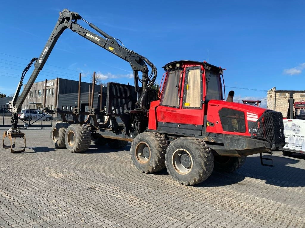 Komatsu 875 - Λαστιχοφόρα προωθητικo - forwarder: φωτογραφία 2 Komatsu 875 - Λαστιχοφόρα προωθητικo - forwarder: φωτογραφία 2
