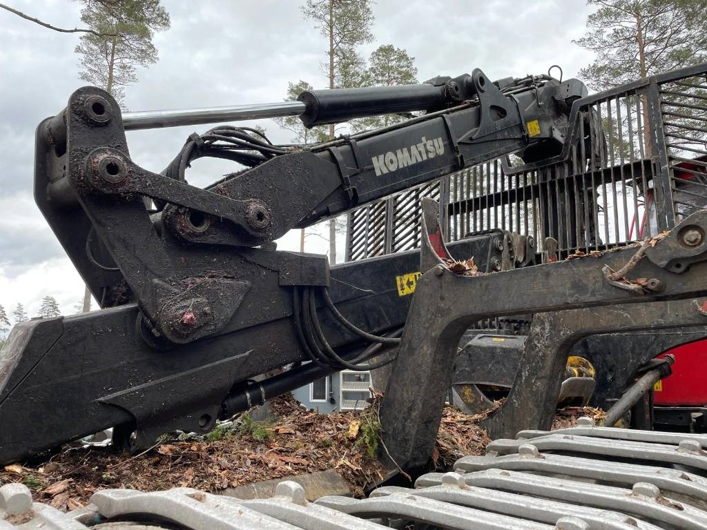 Komatsu 895 - Λαστιχοφόρα προωθητικo - forwarder: φωτογραφία 5 Komatsu 895 - Λαστιχοφόρα προωθητικo - forwarder: φωτογραφία 5