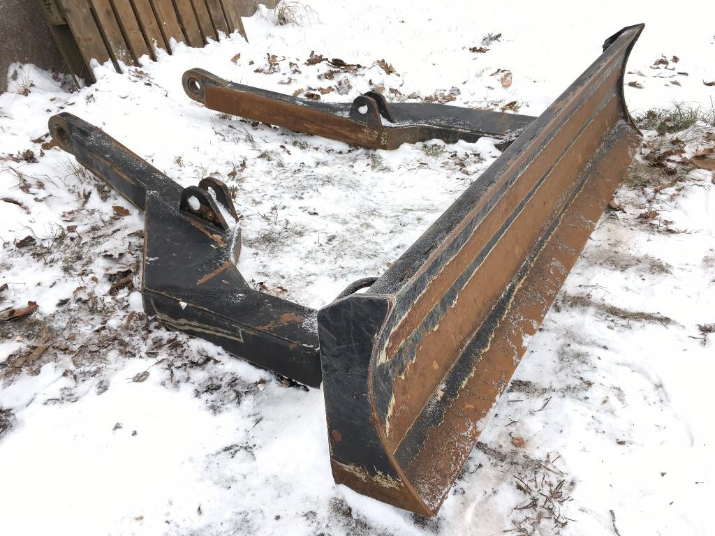 Komatsu Dozer blade - Ισοπεδωτής για Δασικά μηχανήματα: φωτογραφία 1 Komatsu Dozer blade - Ισοπεδωτής για Δασικά μηχανήματα: φωτογραφία 1