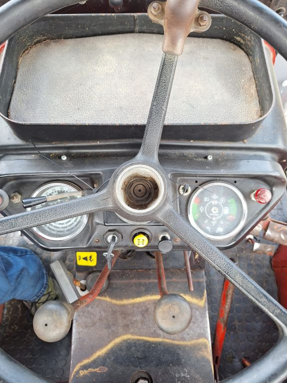 Τρακτέρ IHC 833 Allrad Kabine: φωτογραφία 14