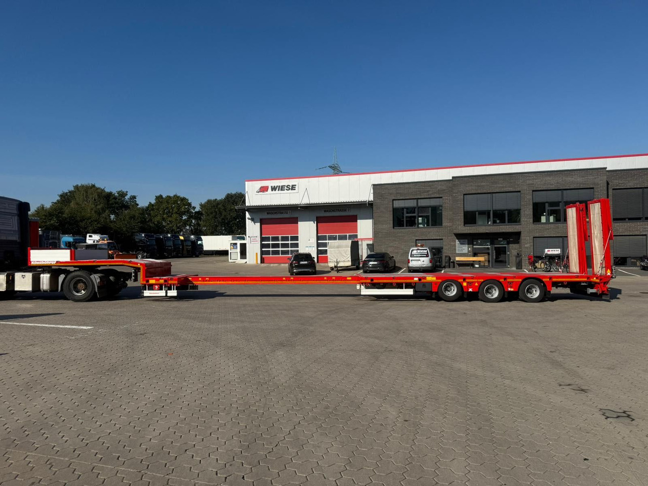 Kässbohrer K.SLA 3 / 1N-18/30 Ausziehbarer Tieflader - Επικαθήμενο με χαμηλό δάπεδο: φωτογραφία 1 Kässbohrer K.SLA 3 / 1N-18/30 Ausziehbarer Tieflader - Επικαθήμενο με χαμηλό δάπεδο: φωτογραφία 1